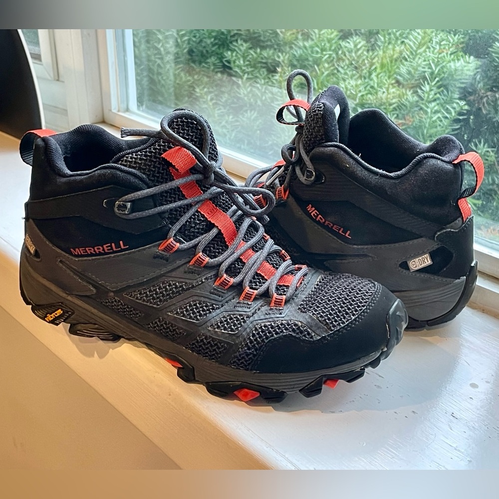 MERRELL M Select Dry Water Resistant Black & Red HIKING BOOTS Men's size 8